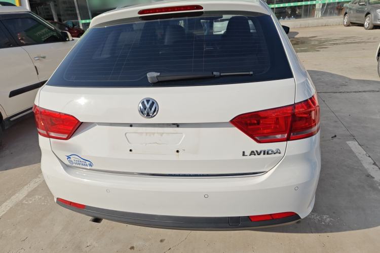 Used Volkswagen Gran Lavida 2013 1.6L Manual Comfort Model