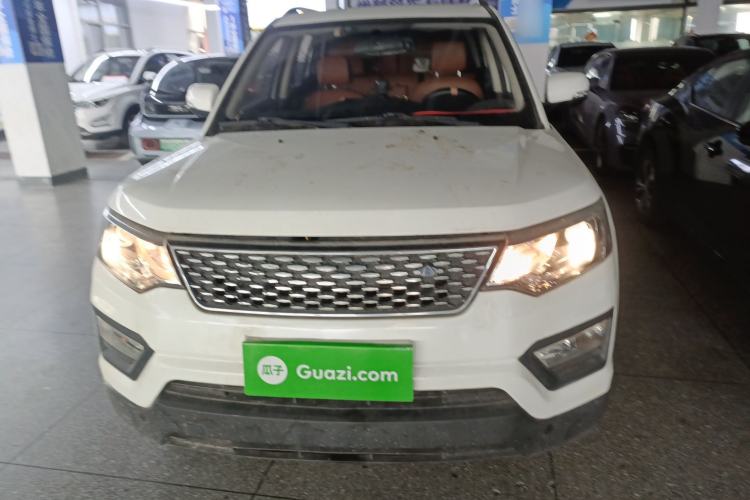 Used Oshan CX70 2017 Facelifted CX70T 1.5T Manual High-Performance Edition
