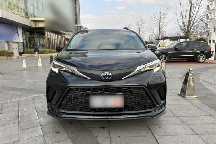 Used Toyota Granvia 2024 2.5L Hybrid Comfort Edition