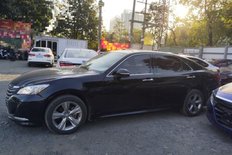 Used Toyota Crown 2015 2.0T Fashion Edition
