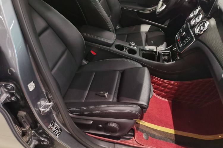 Used Mercedes-Benz GLA 2018 GLA 200 Fashion Model