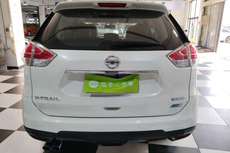 Used Nissan X-Trail 2014 2.5L CVT Leading Edition 4WD
