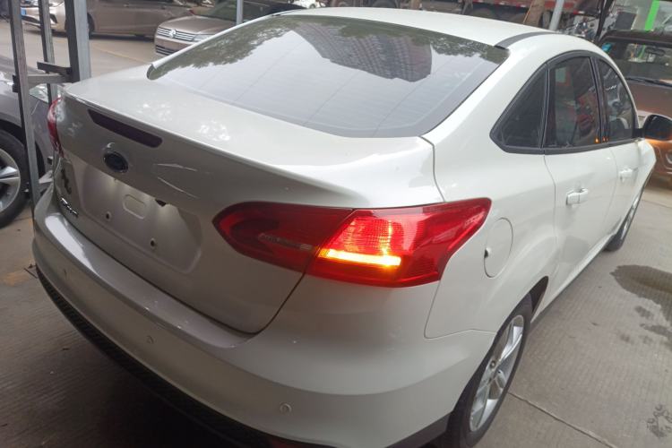 Used Ford Focus 2015 Sedan 1.6L Automatic Comfort Model