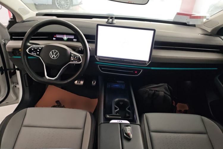 Used Volkswagen ID.7 VIZZION 2024 AIR model
