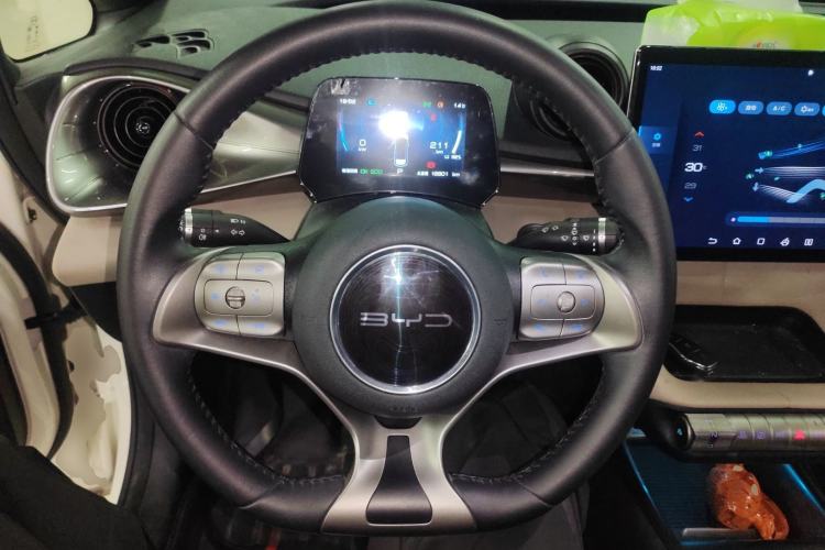 Used BYD Dolphin 2021 405 km Fashion Edition
