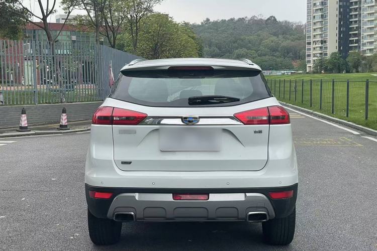 Used BYD Song MAX 2017 1.5T Manual Smart Connect Luxury 7-Seater
