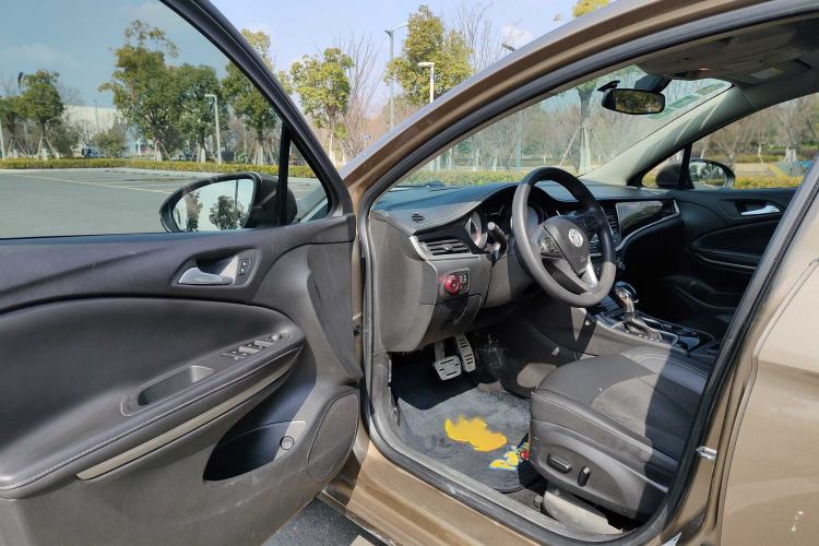 Used Buick Verano 2015 Sedan 20T Dual-Clutch Elite Model
