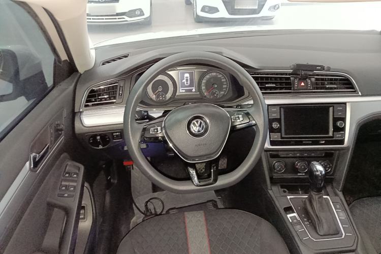 Used Volkswagen Lamando 2019 230TSI DSG Fashion Edition China VI