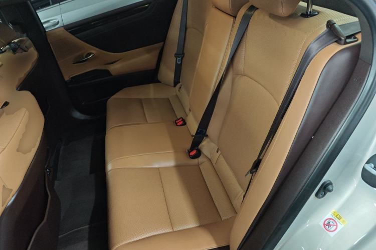 Used Lexus ES 2018 200 Luxury Edition China V Standard
