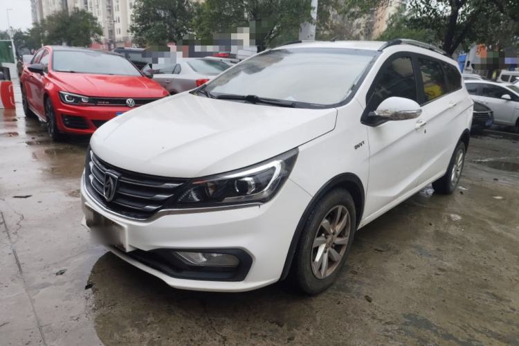 Used Baojun 310W 2017 1.5L Manual Fashion Model China V