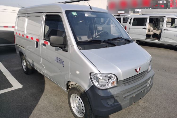 Used Wuling Zhiguang 2023 1.5L Utility Version with Enclosed Windows 2 Seats
