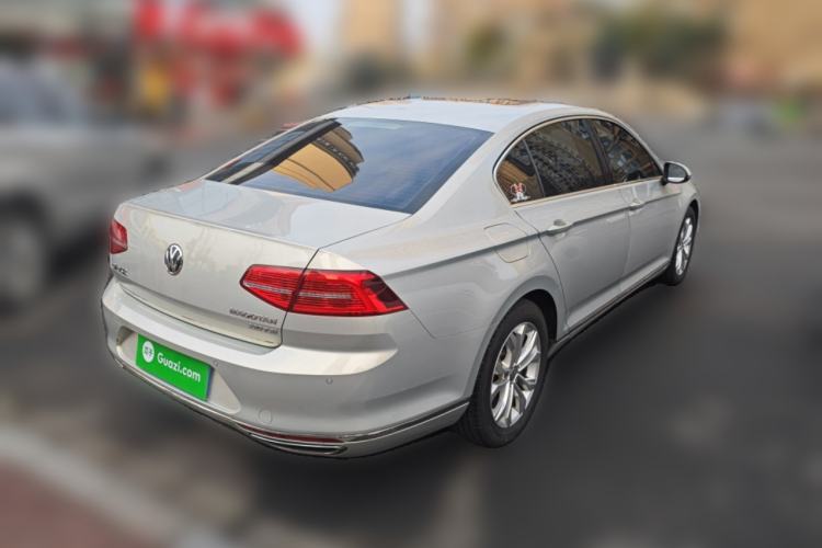 Used Volkswagen Magotan 2018 330TSI DSG Luxury Model
