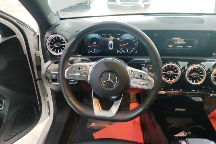 Used Mercedes-Benz A-Class 2022 Restyled A 200 L Sport Sedan Fashion Version
