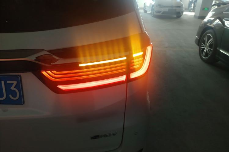 Used Honda Elysion 2024 2.0L eHEV Luxury Edition