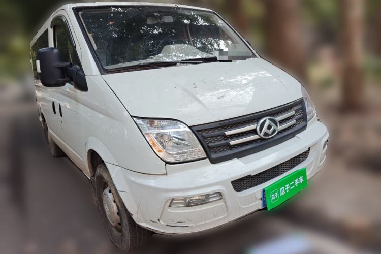 Used SAIC MAXUS Xintu V80 2023 2.0T Manual Classic Aoyuntong Short Wheelbase Ultra-Low Roof 5/6-Seater