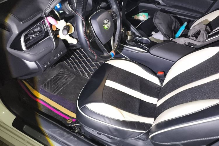 Used Toyota Camry 2021 2.0G Luxury Edition
