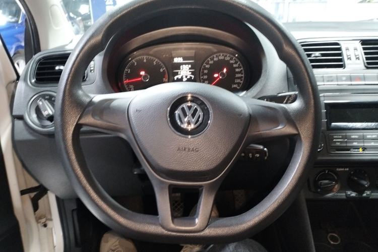 Used Volkswagen Polo 2016 1.4L Manual Fashion Model
