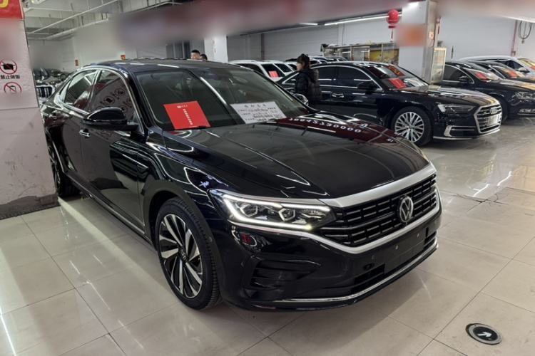 Used Volkswagen Passat 2023 380TSI Flagship Edition
