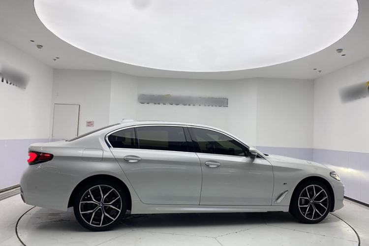 Used BMW 5 Series 2022 Restyled 530Li Luxury Edition M Sport Package
