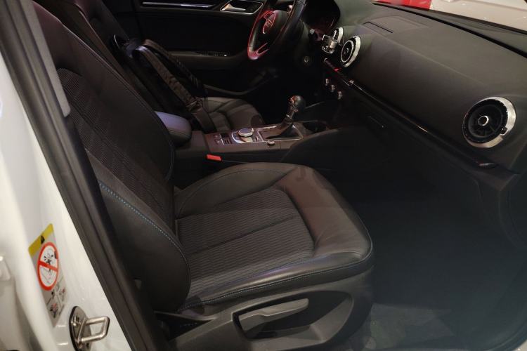 Used Audi A3 2020 Limousine 35 TFSI Fashion Edition China VI Emission Standard
