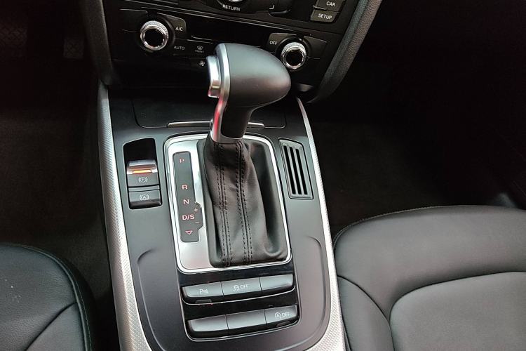 Used Audi A4L 2013 35 TFSI Automatic Standard Model
