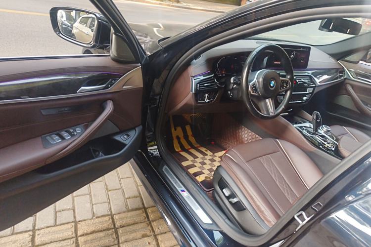 Used BMW 5 Series 2022 Restyled 525Li M Sport Package
