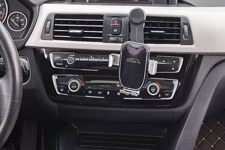 Used BMW 3 Series 2016 320Li Ambition Model
