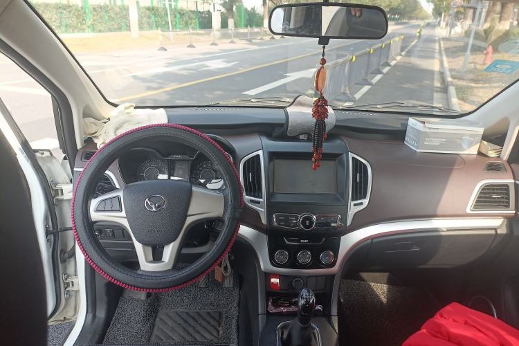 Used HYOSOW H3 2015 1.5L manual Comfort trim level