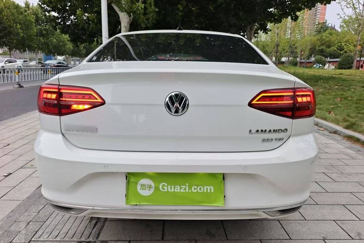 Used Volkswagen Lamando 2021 Facelift 280TSI DSG Comfort Edition (Manual Air Conditioning)
