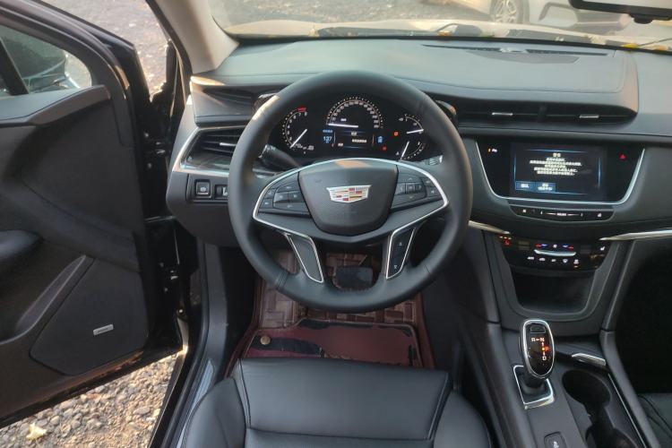 Used Cadillac XT5 2016 25T Luxury Model
