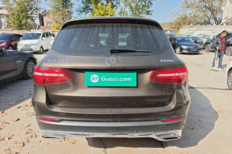 Used Mercedes-Benz GLC 2016 GLC 300 4MATIC Luxury Model
