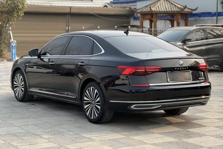 Used Volkswagen Passat 2021 330TSI Luxury Edition
