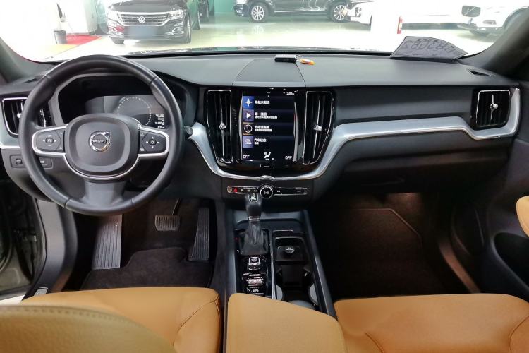 Used Volvo XC60 2018 T5 4x4 Zhiyi Edition