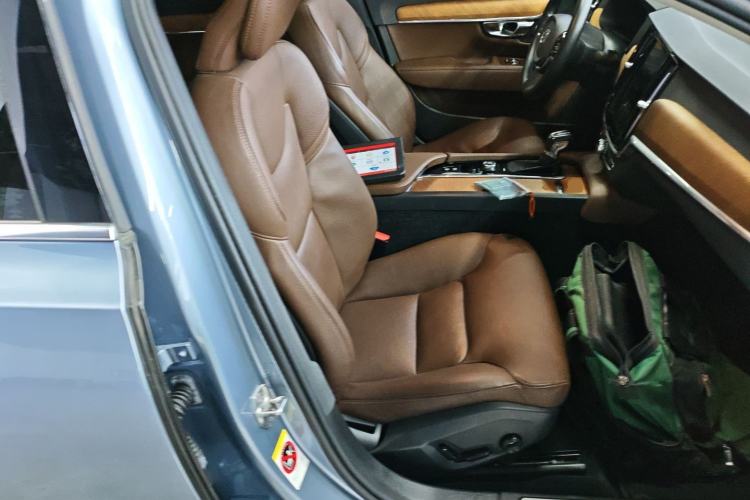 Used Volvo S90 2020 T5 Zhiyi Luxury Edition