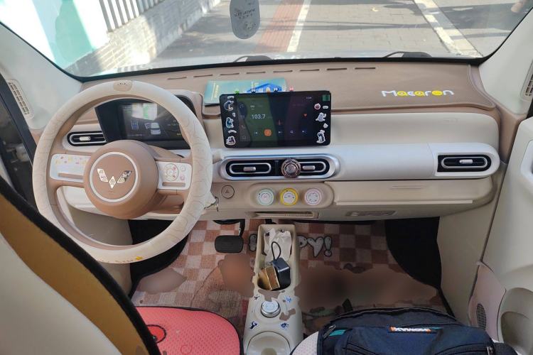 Used Wuling Hongguang MINIEV 2024 3rd Generation 215km Advanced Version
