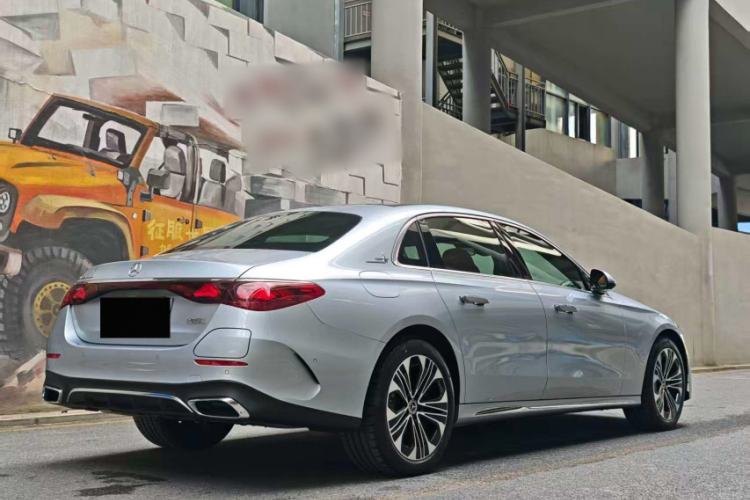 Used Mercedes-Benz E-Class New Energy 2024 E 350 e L Plug-in Hybrid Sports Sedan
