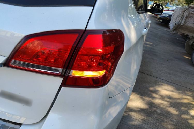 Used Haval H2 2017 Red-Label 1.5T Automatic Two-Wheel Drive Luxury Model
