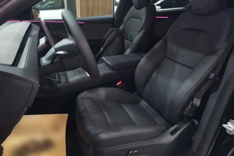 Used Tesla Model Y 2026 Rear-Drive Model
