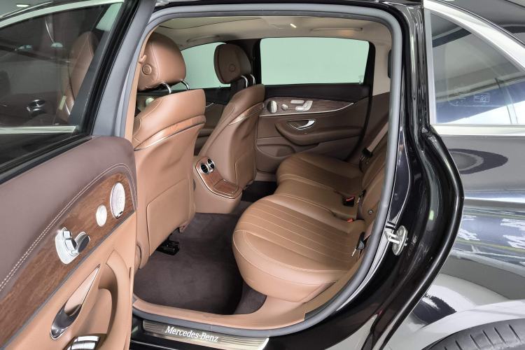 Used Mercedes-Benz E-Class 2022 Updated E 300 L Luxury Edition
