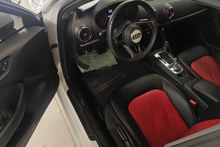 Used Audi A3 2017 Sportback 35 TFSI Ambition Edition
