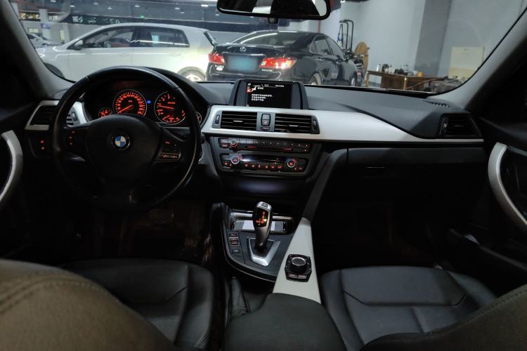 Used BMW 3 Series 2015 320Li Luxury Edition Fashion Model
