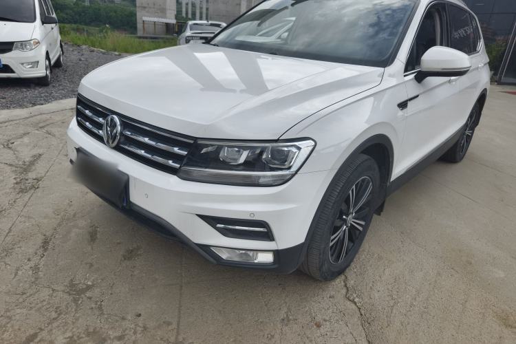 Used Volkswagen Tiguan L 2019 330TSI Automatic Two-Wheel Drive Panoramic Comfort Edition China VI Standard
