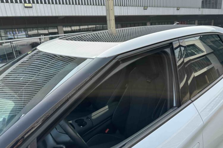 Used Volkswagen ID.UNYX 2024 Pro Long-Range Version