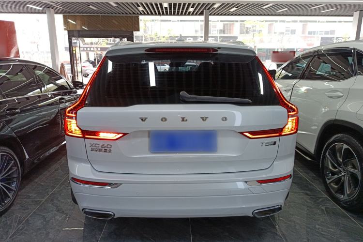 Used Volvo XC60 2021 T5 4x4 Smart Luxury Edition