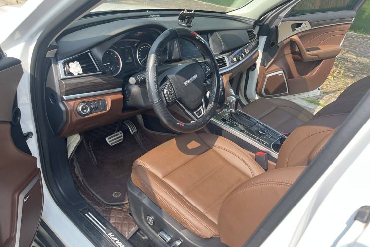 Used Haval H7 2017 Red-Label H7L 2.0T Automatic Luxury Model
