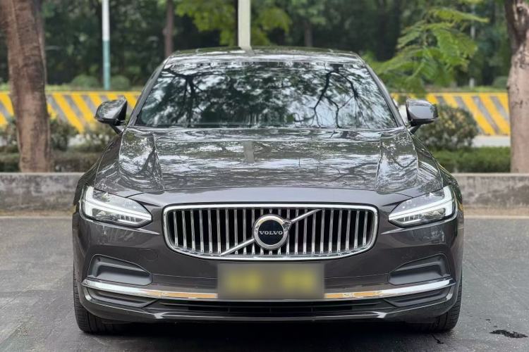 Used Volvo S90 2023 B5 Zhiyuan Luxury Edition
