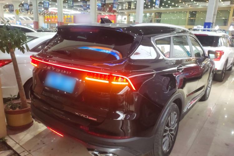 Used JETOUR X70 PLUS 2023 1.5T DCT Brave PLUS 5-Seater
