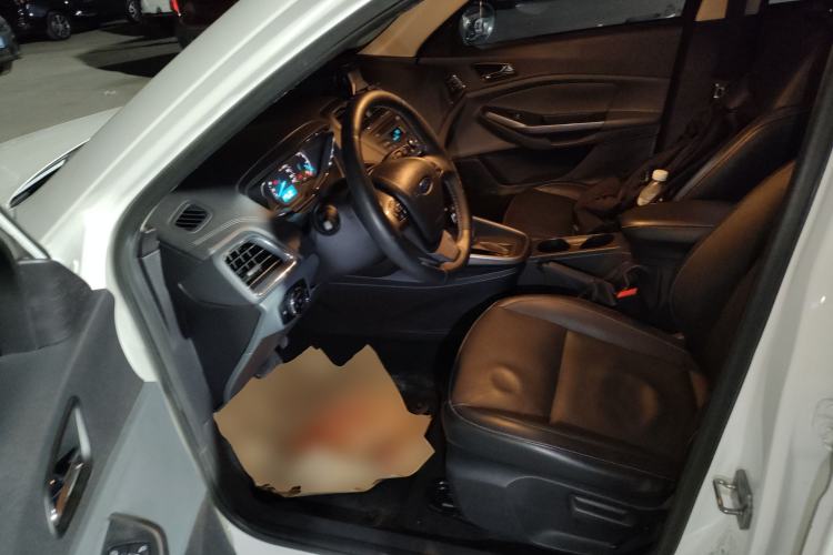 Used Ford Escort 2015 1.5L Automatic Fashion Model
