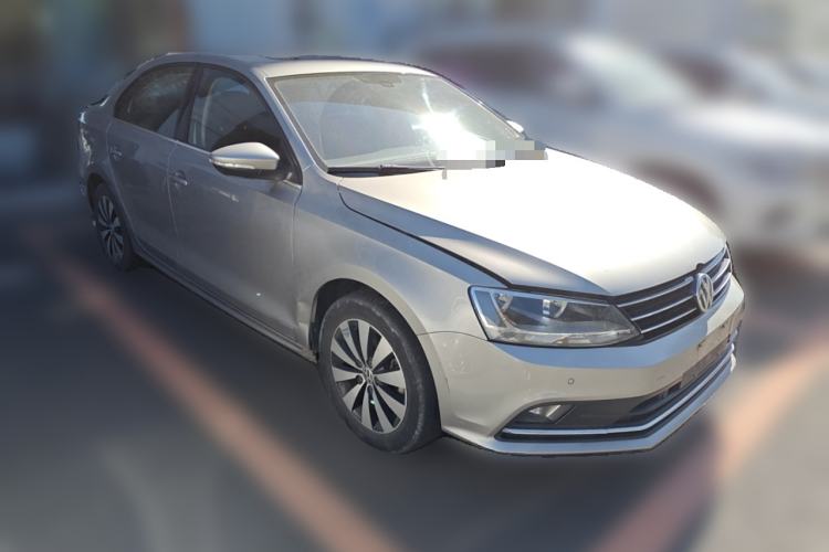 Used Volkswagen Sagitar 2015 230TSI Automatic Luxury Model
