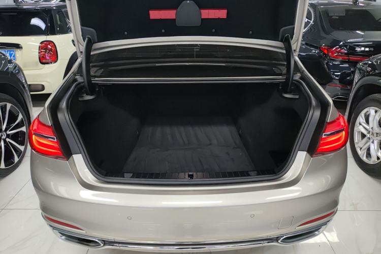 Used BMW 7 Series 2018 730Li Luxury Model Excellence Package